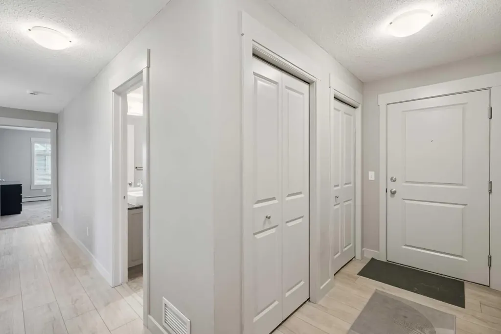 155 Skyview Ranch Way NE Calgary AB T3N 0L6