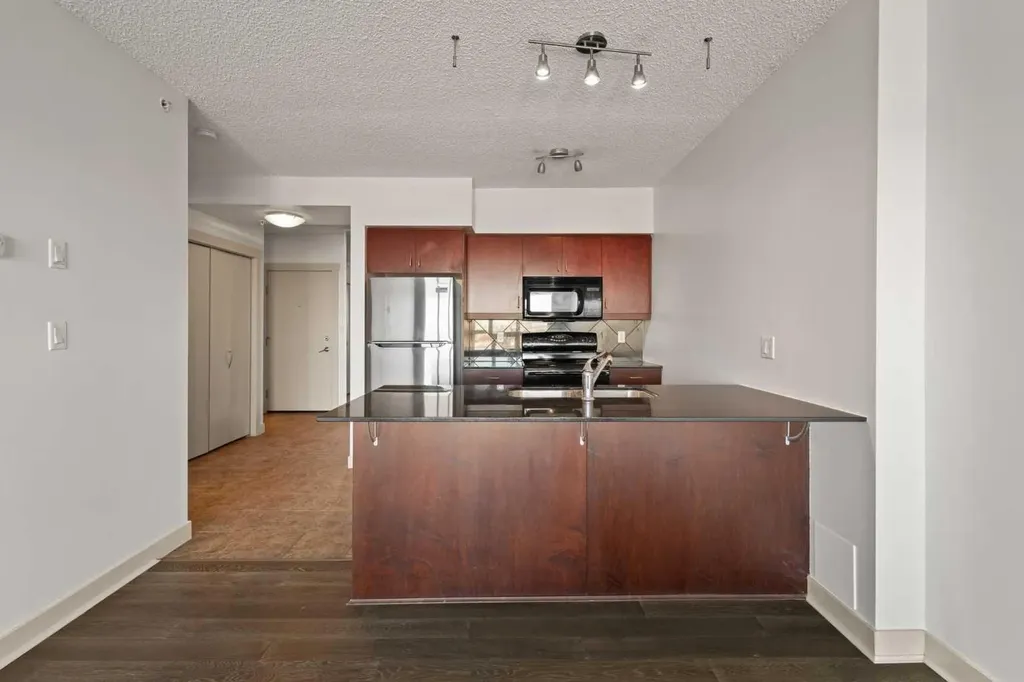 8710 Horton Road SW Calgary AB T2V 0P7