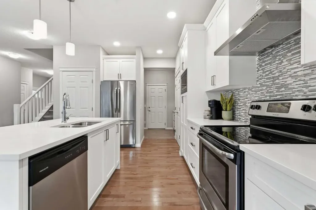66 Masters Place SE Calgary AB T3M 2L4