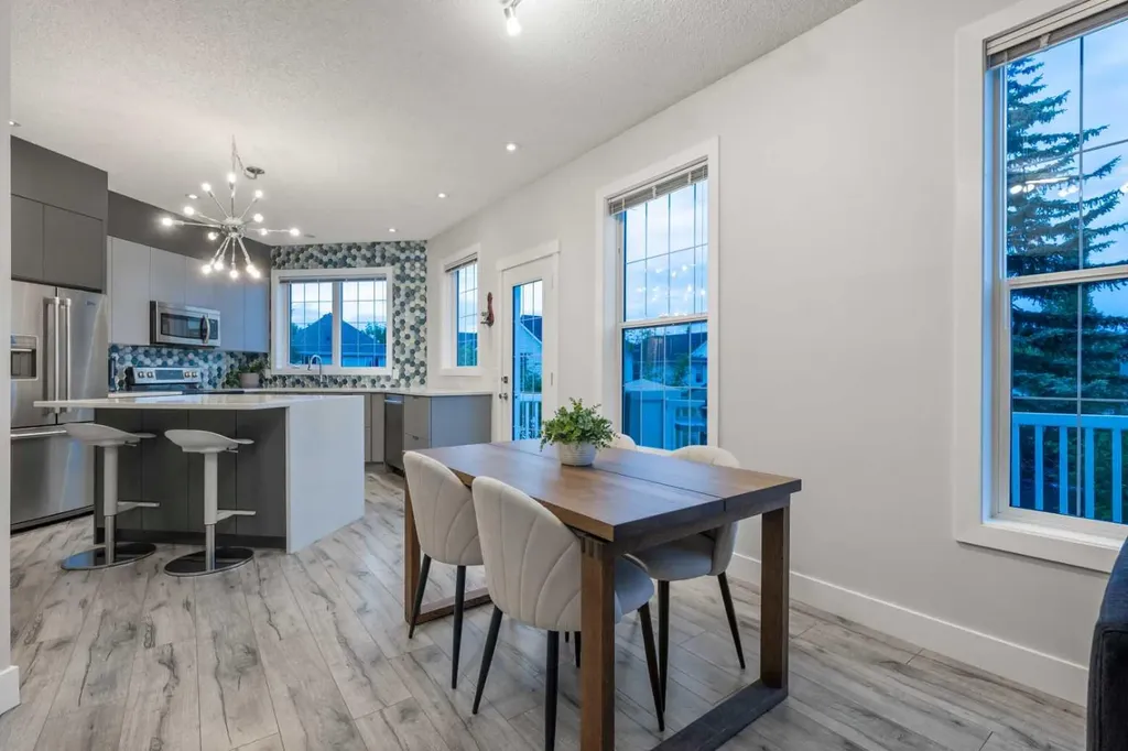 76 Inverness Square SE Calgary AB T2Z 2Z2