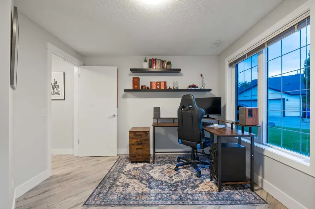 76 Inverness Square SE Calgary AB T2Z 2Z2