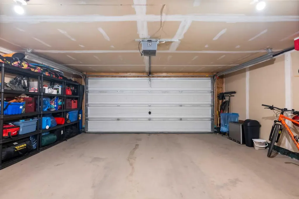 76 Inverness Square SE Calgary AB T2Z 2Z2