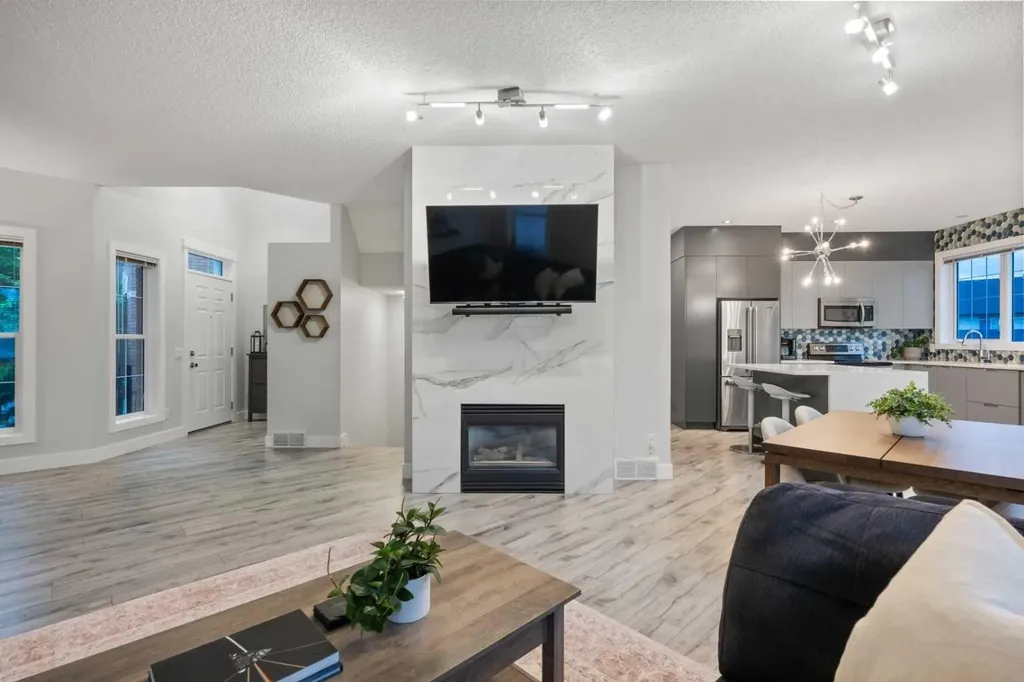 76 Inverness Square SE Calgary AB T2Z 2Z2