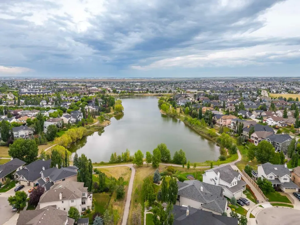 76 Inverness Square SE Calgary AB T2Z 2Z2