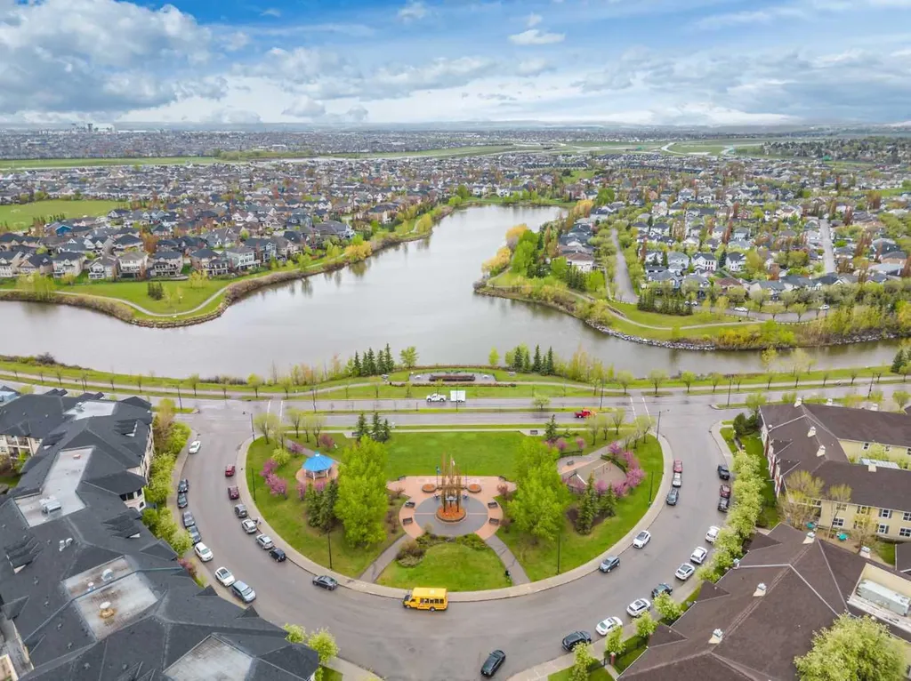 76 Inverness Square SE Calgary AB T2Z 2Z2