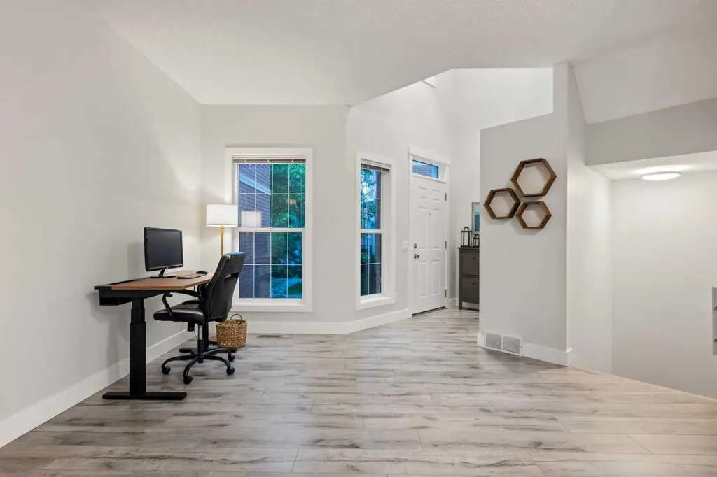 76 Inverness Square SE Calgary AB T2Z 2Z2