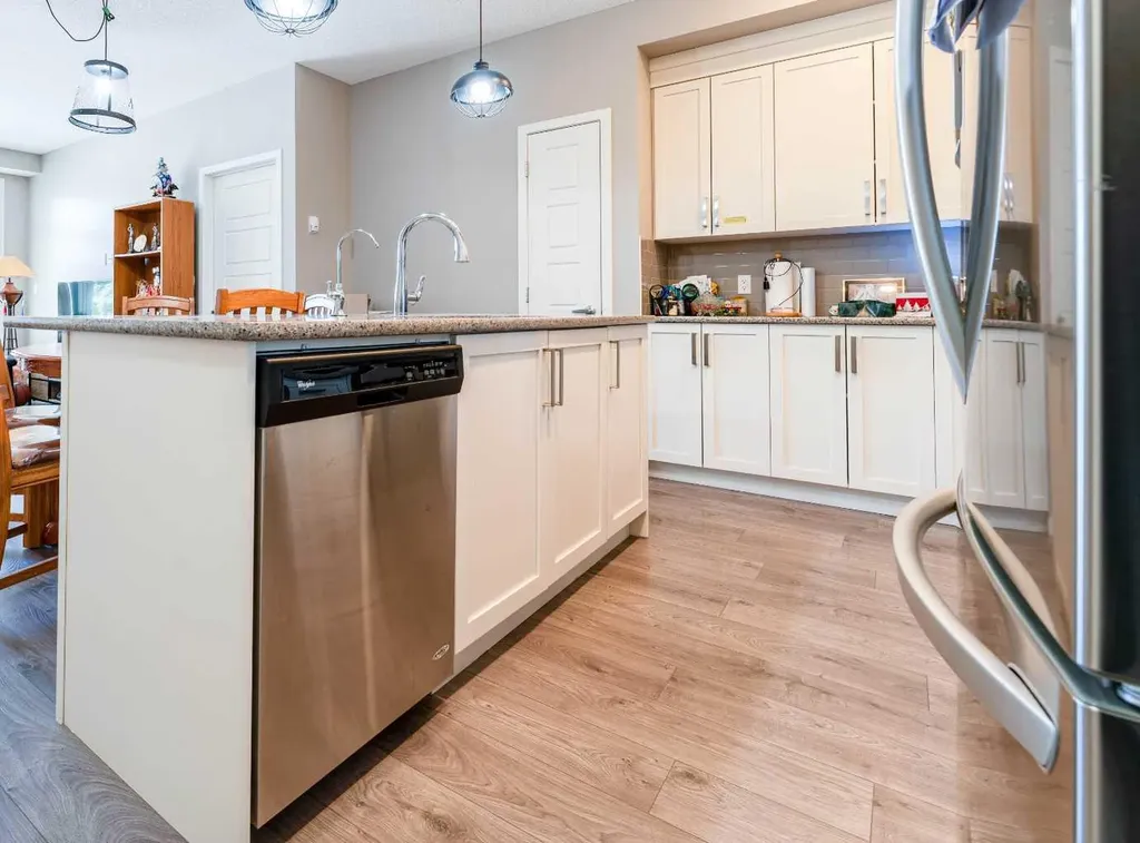 6703 New Brighton Avenue SE Calgary AB T2Z 5C8