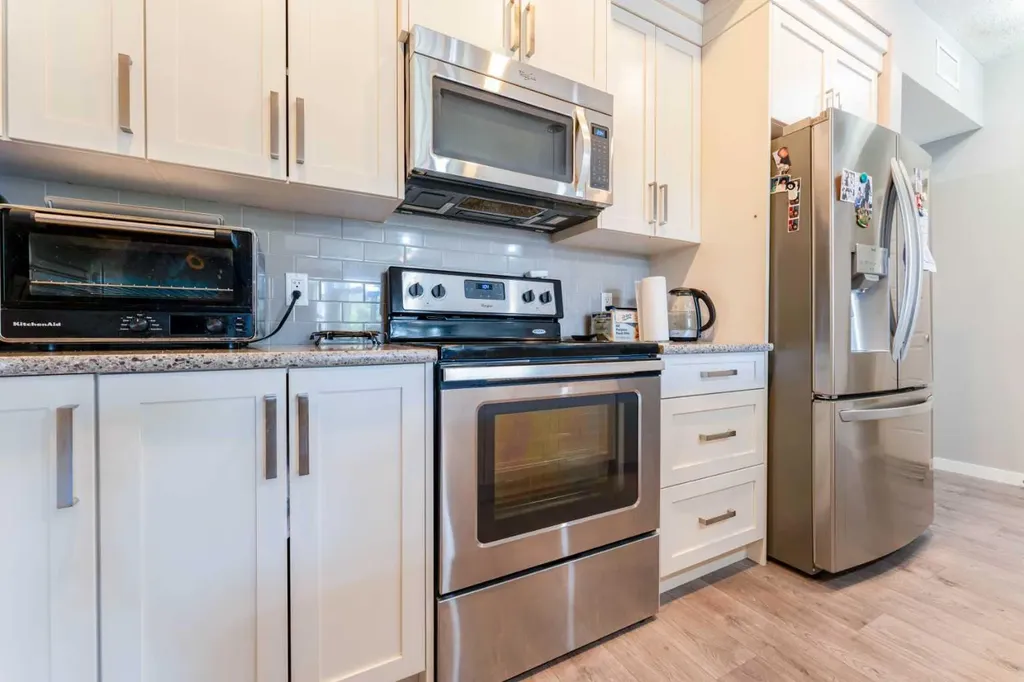 6703 New Brighton Avenue SE Calgary AB T2Z 5C8
