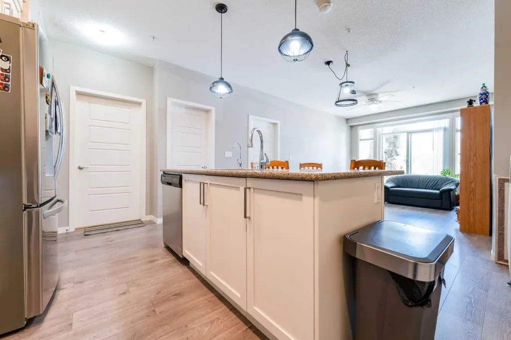6703 New Brighton Avenue SE Calgary AB T2Z 5C8