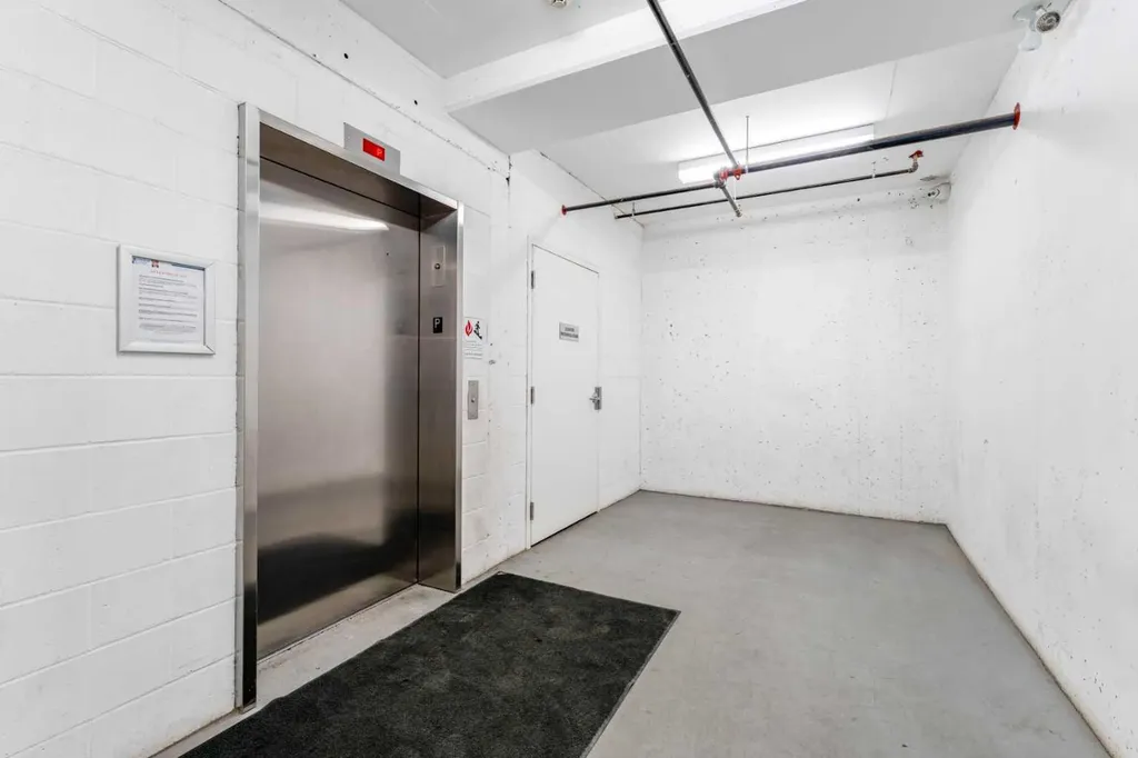 6703 New Brighton Avenue SE Calgary AB T2Z 5C8