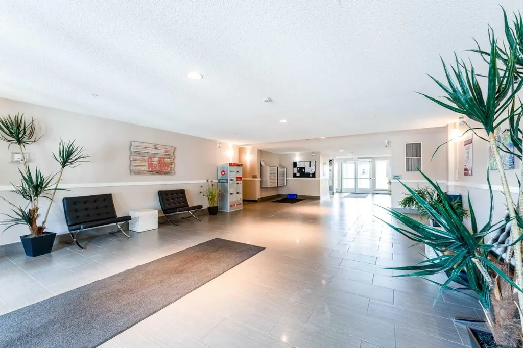 6703 New Brighton Avenue SE Calgary AB T2Z 5C8