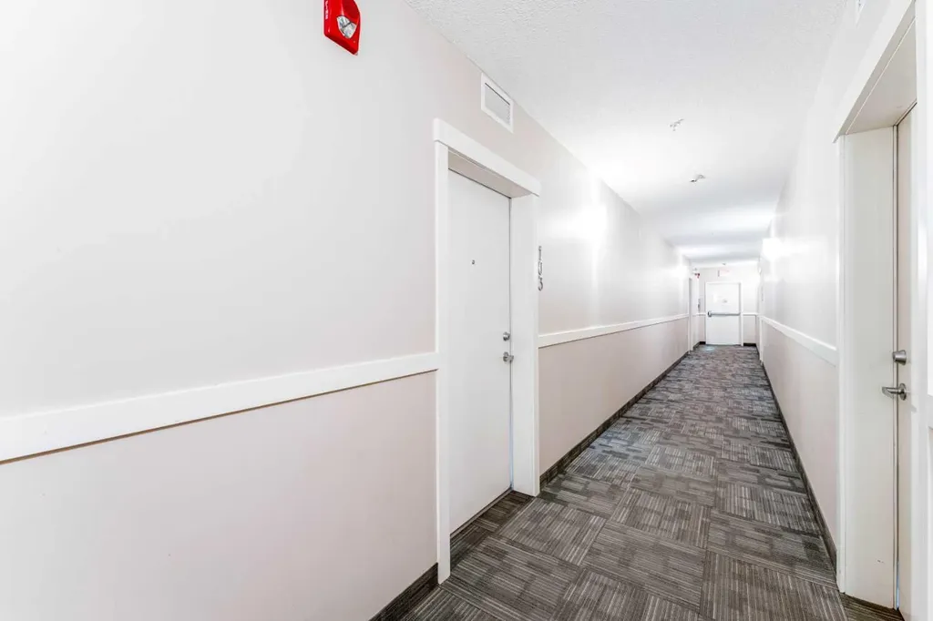 6703 New Brighton Avenue SE Calgary AB T2Z 5C8