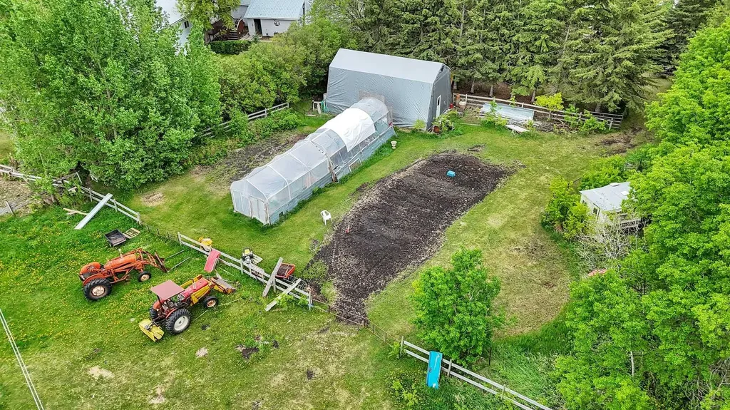 35005 Range Road 15 Rural Red Deer County AB T4G 0J4