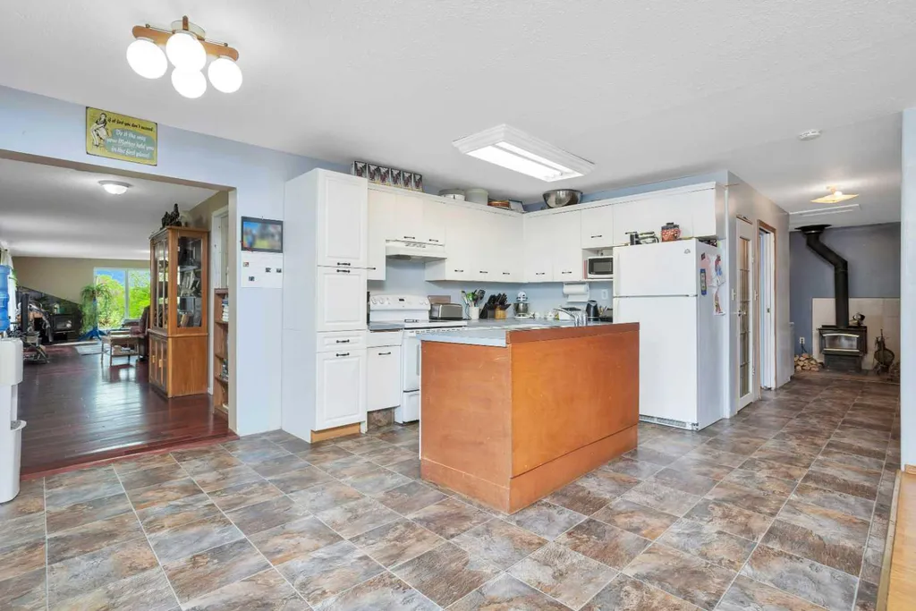 35005 Range Road 15 Rural Red Deer County AB T4G 0J4