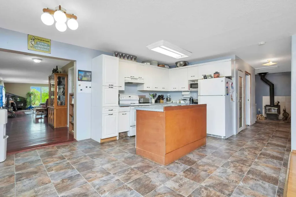 35005 Range Road 15 Rural Red Deer County AB T4G 0J4