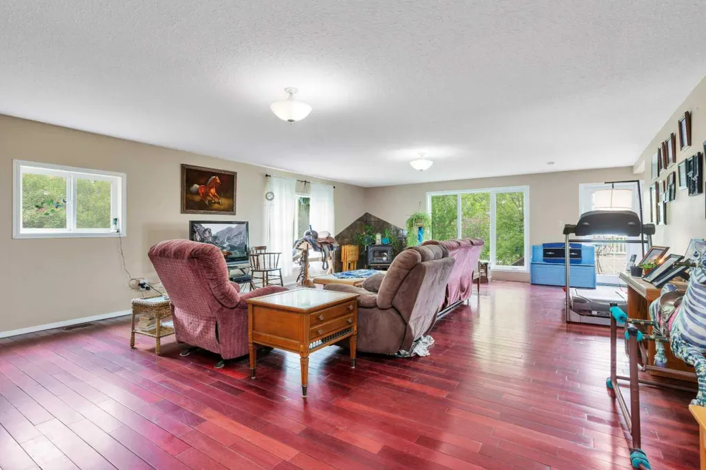 35005 Range Road 15 Rural Red Deer County AB T4G 0J4
