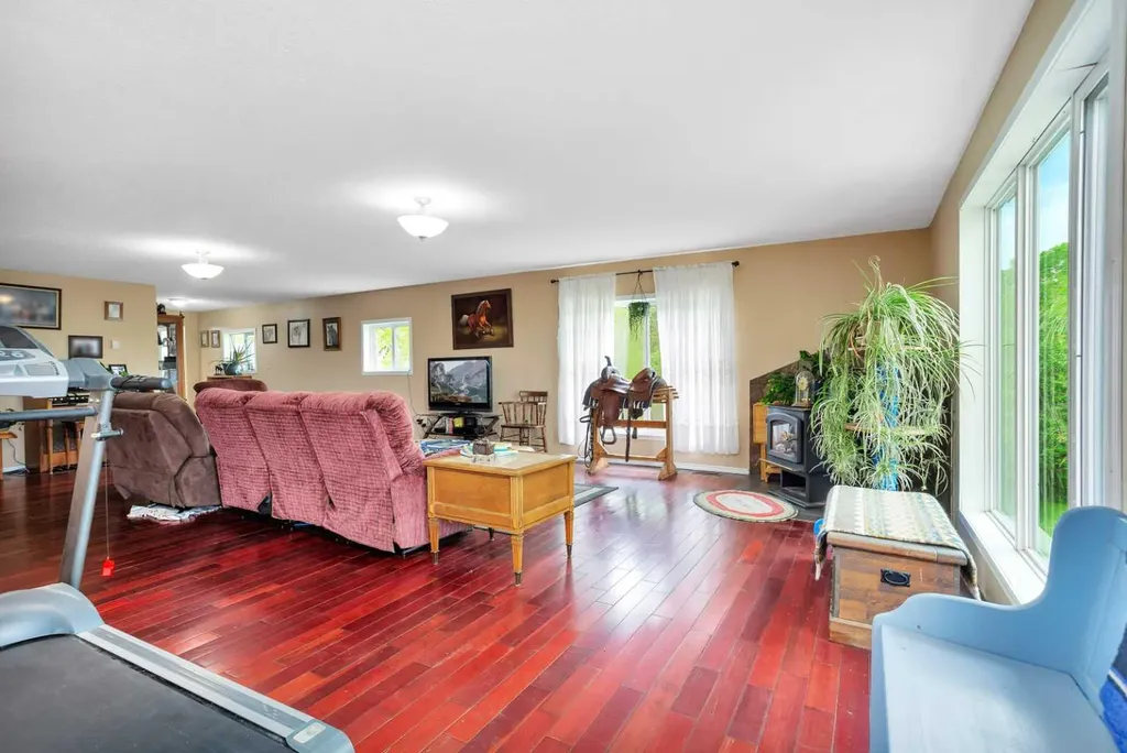 35005 Range Road 15 Rural Red Deer County AB T4G 0J4