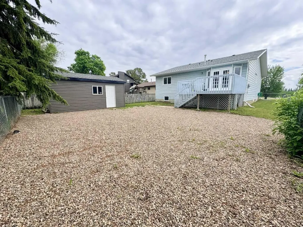 5916 50 Avenue Vermilion AB T9X 1V8