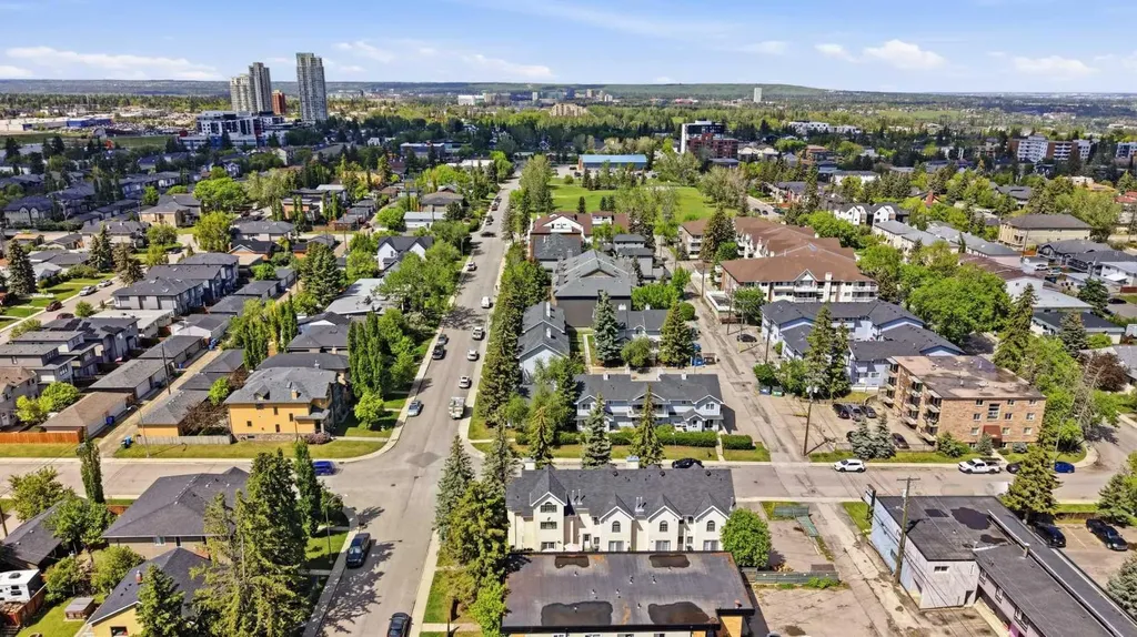 3031 23 Avenue SW Calgary AB T3E 0J3