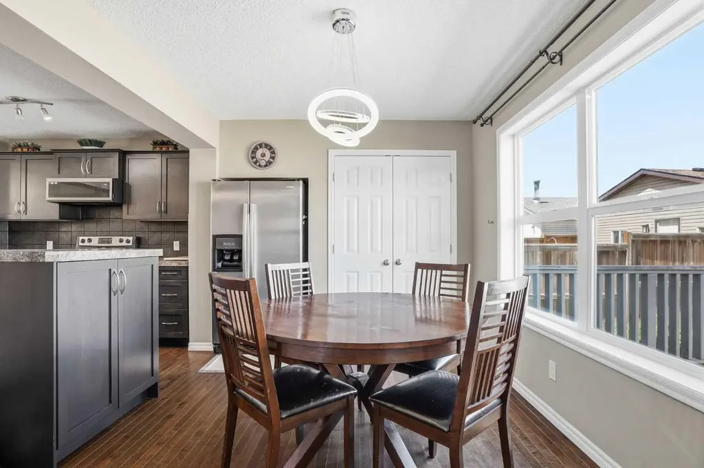 267 Skyview Springs Gardens NE Calgary AB T3N 0B6