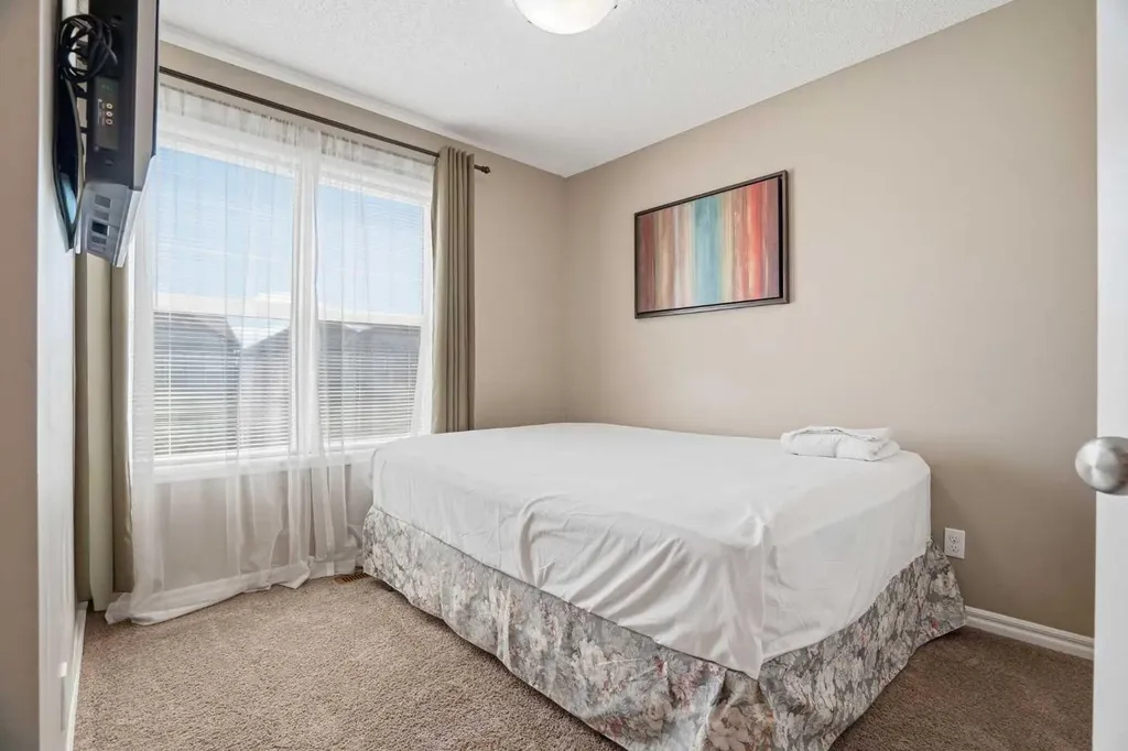 267 Skyview Springs Gardens NE Calgary AB T3N 0B6