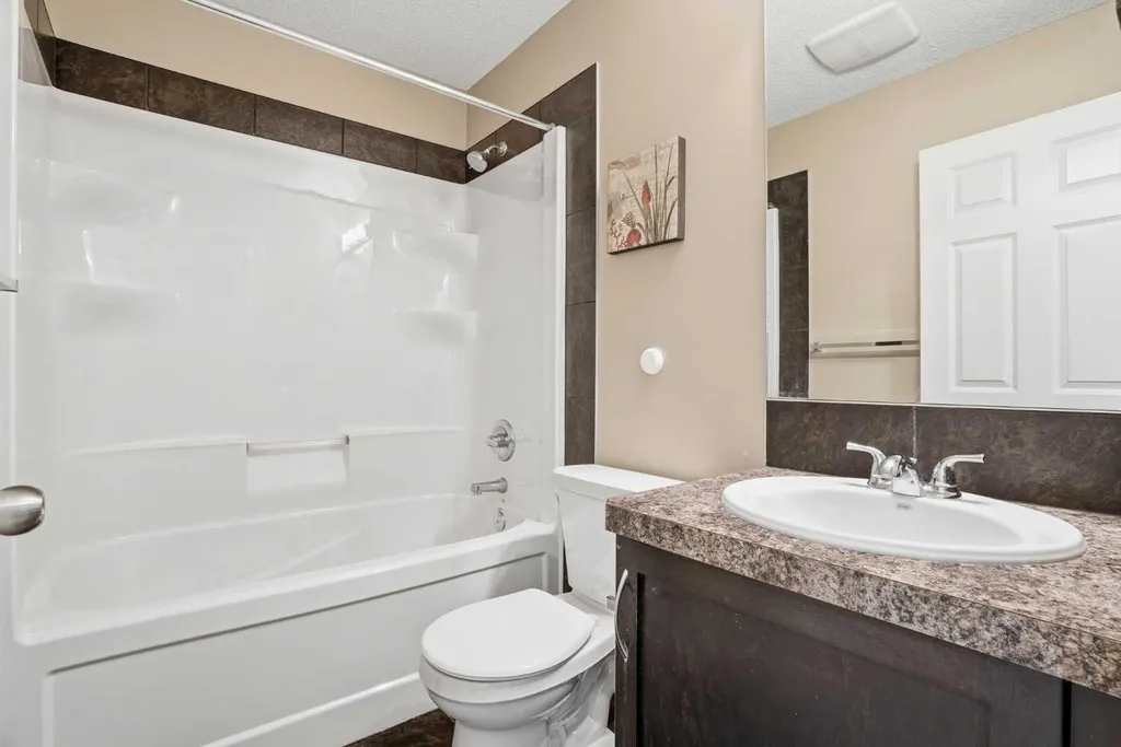 267 Skyview Springs Gardens NE Calgary AB T3N 0B6