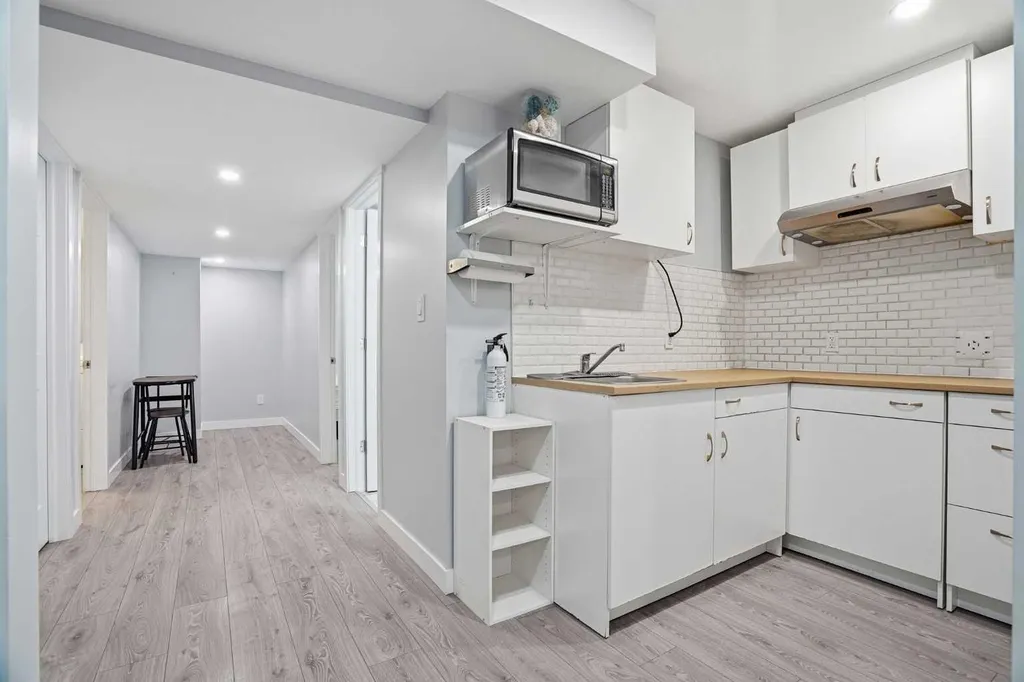 267 Skyview Springs Gardens NE Calgary AB T3N 0B6