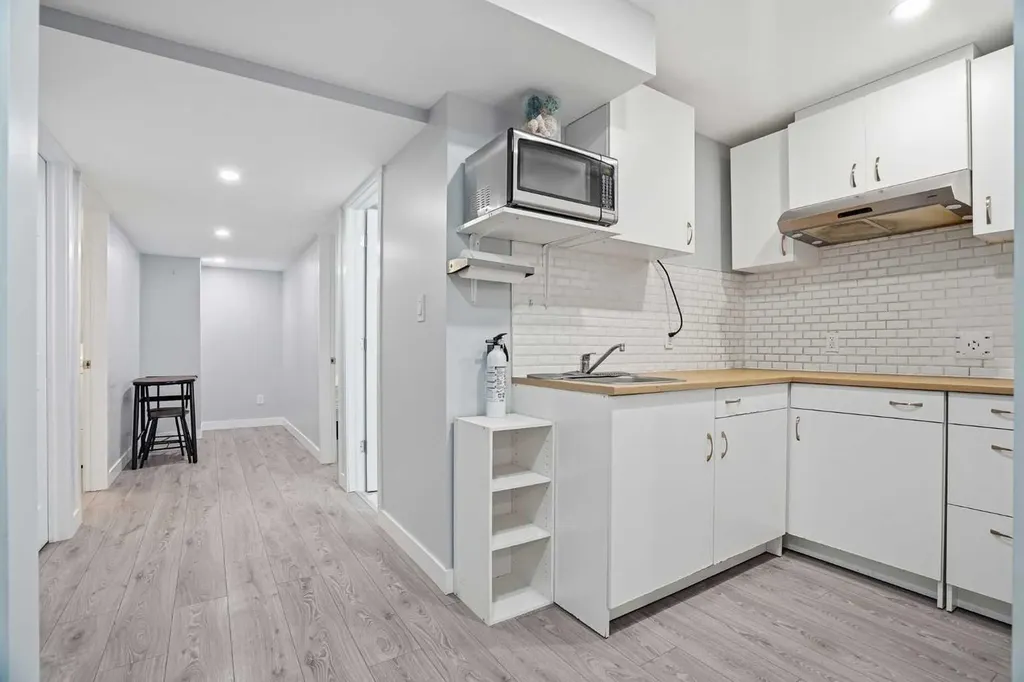 267 Skyview Springs Gardens NE Calgary AB T3N 0B6