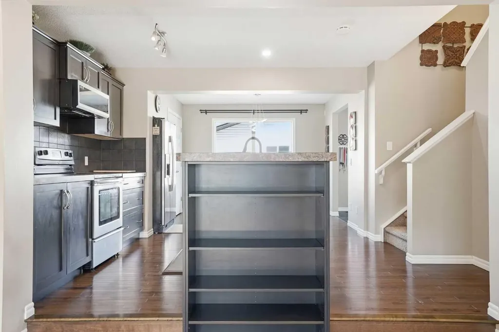 267 Skyview Springs Gardens NE Calgary AB T3N 0B6