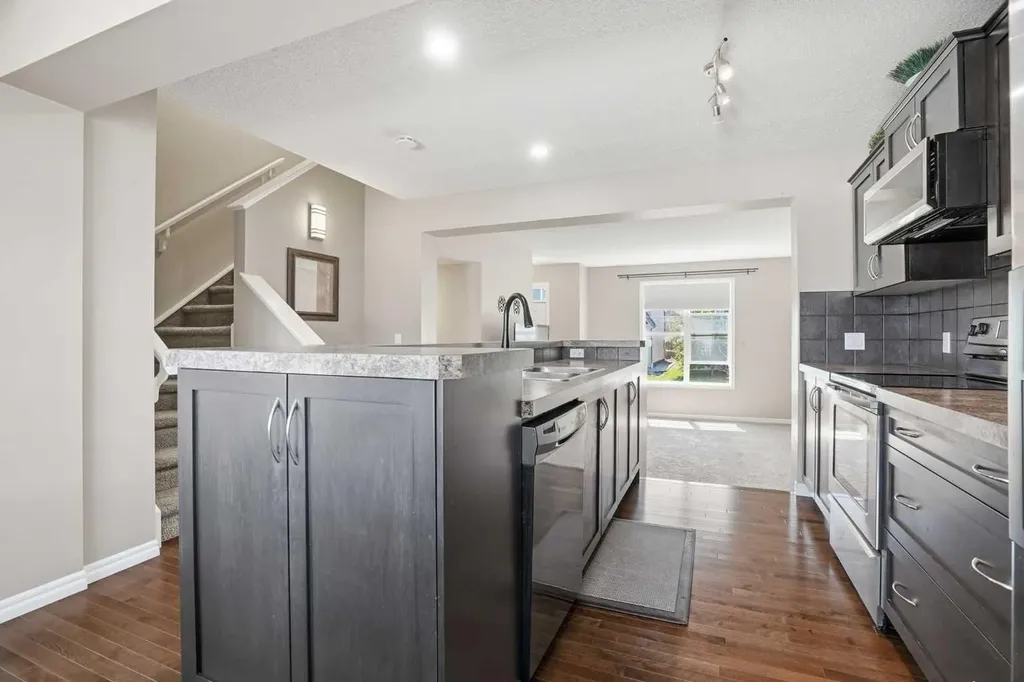 267 Skyview Springs Gardens NE Calgary AB T3N 0B6