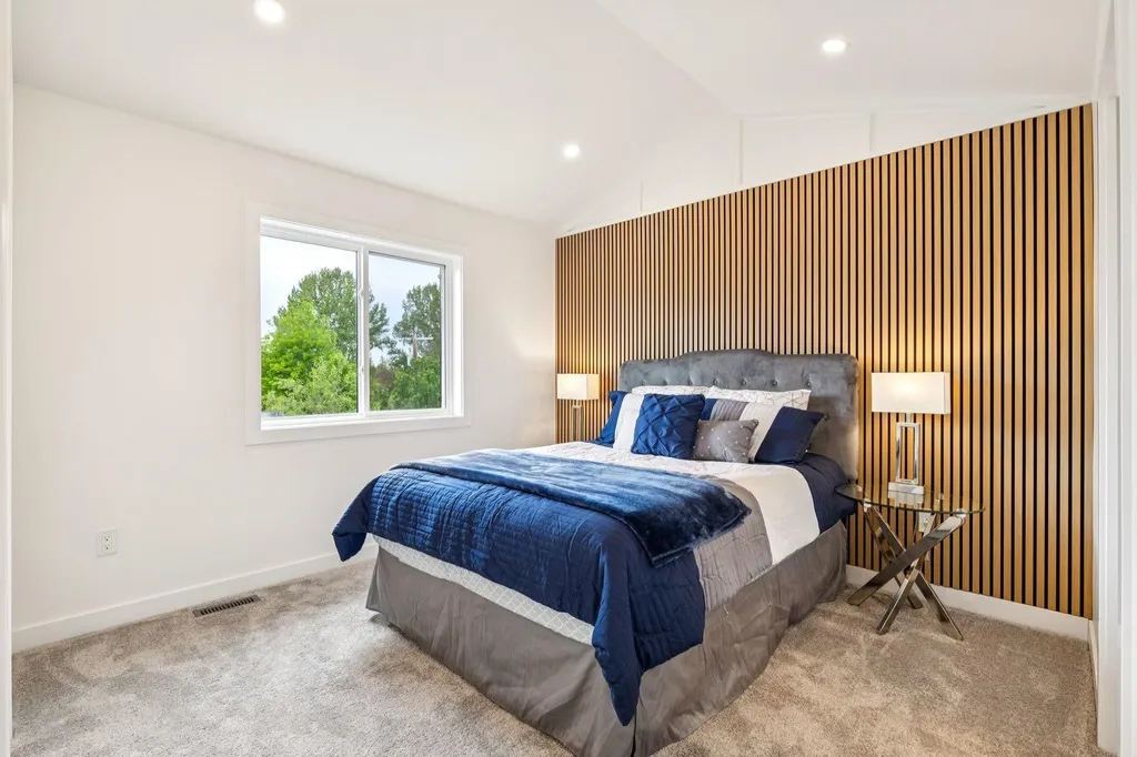 97 23 Street NW Calgary AB T2N 5E2