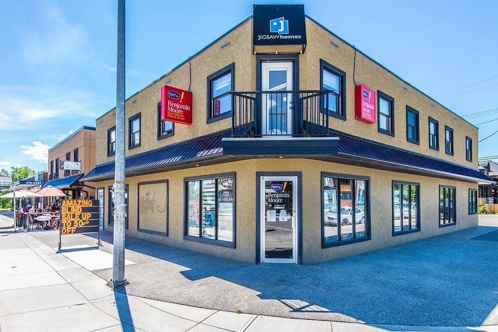 97 23 Street NW Calgary AB T2N 5E2