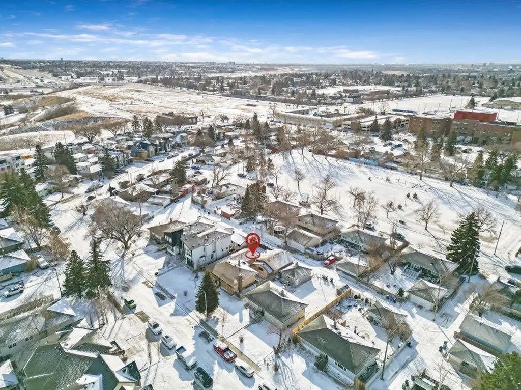 47 Montrose Crescent NE Calgary AB T3E 5P3