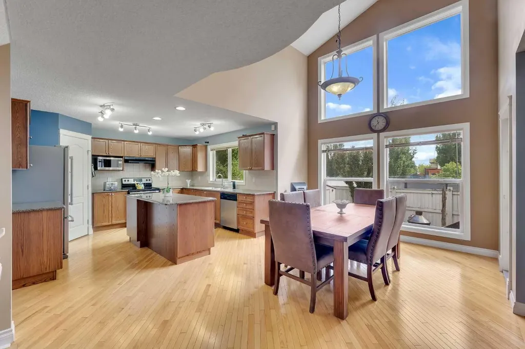 169 West Creek Boulevard Chestermere AB T1X 1P5