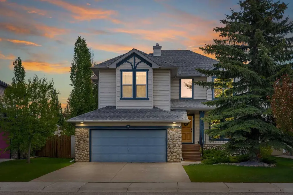 169 West Creek Boulevard Chestermere AB T1X 1P5