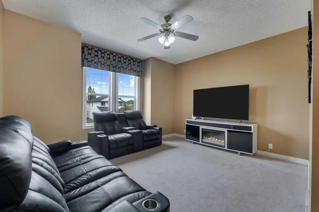 169 West Creek Boulevard Chestermere AB T1X 1P5