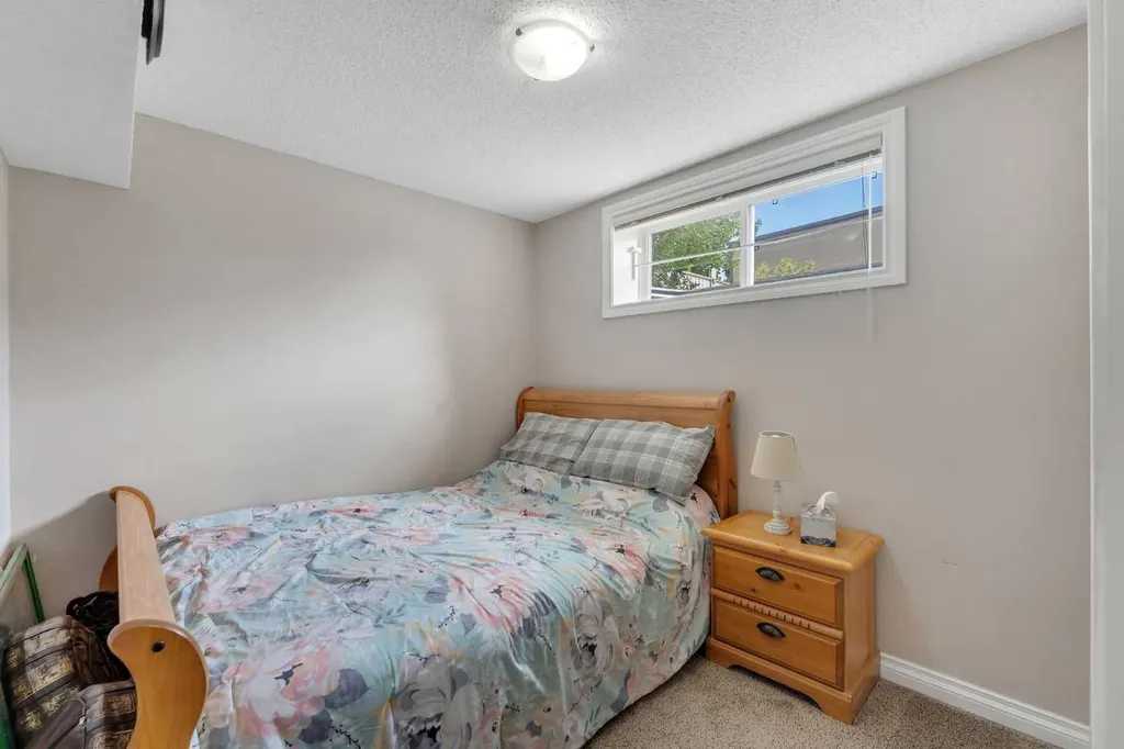 169 West Creek Boulevard Chestermere AB T1X 1P5