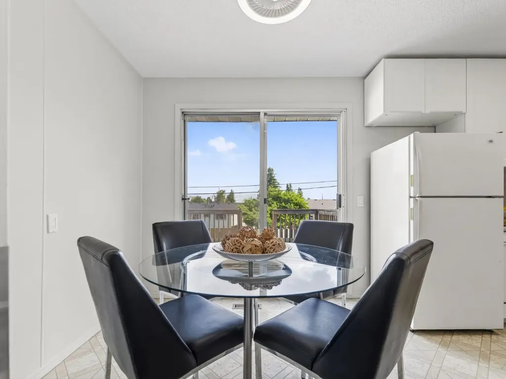 847 Raynard Crescent SE Calgary AB T2A 1X6