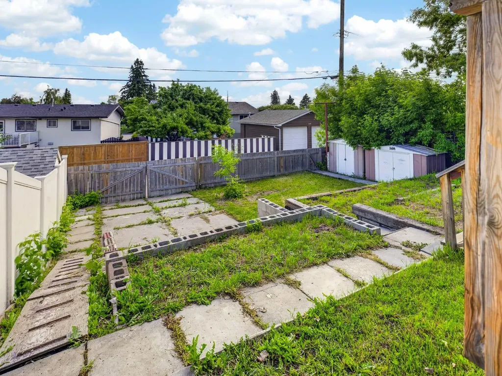 847 Raynard Crescent SE Calgary AB T2A 1X6