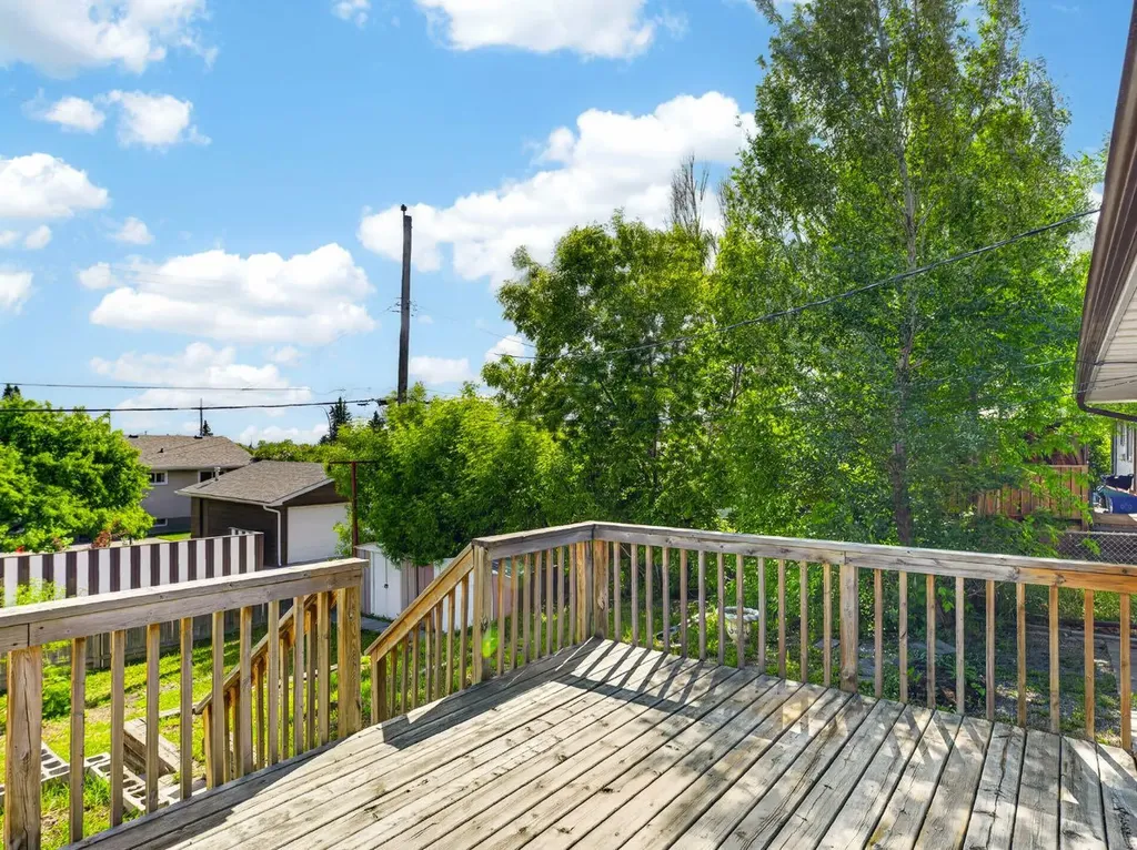 847 Raynard Crescent SE Calgary AB T2A 1X6