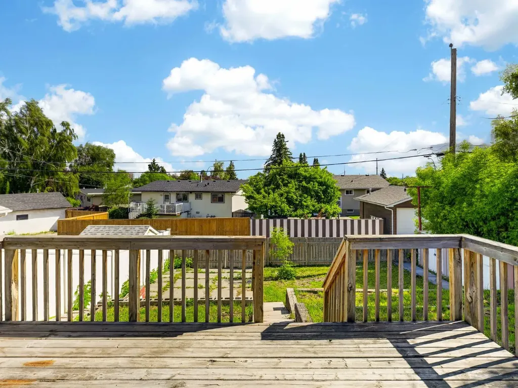 847 Raynard Crescent SE Calgary AB T2A 1X6