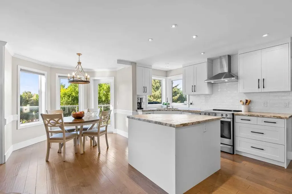 68 Christie Knoll Heights SW Calgary AB T3H 2V2