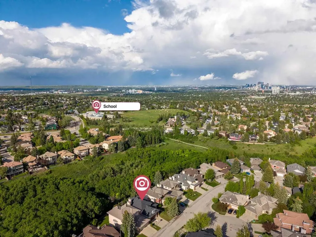 68 Christie Knoll Heights SW Calgary AB T3H 2V2