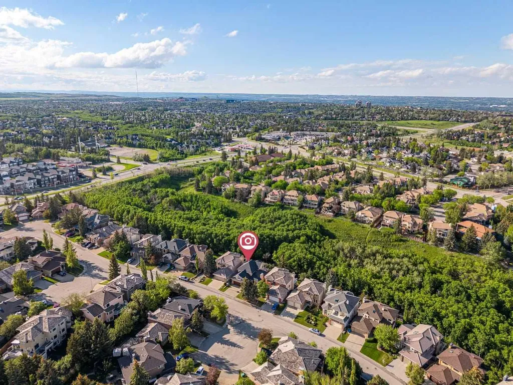 68 Christie Knoll Heights SW Calgary AB T3H 2V2