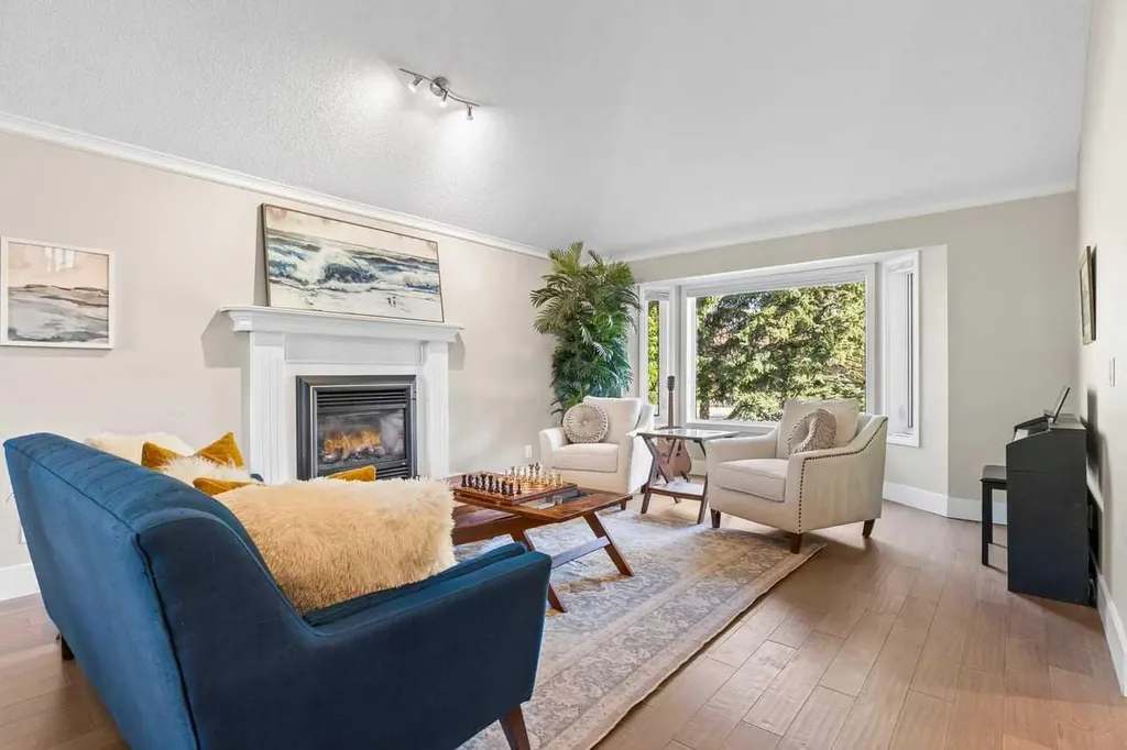 68 Christie Knoll Heights SW Calgary AB T3H 2V2