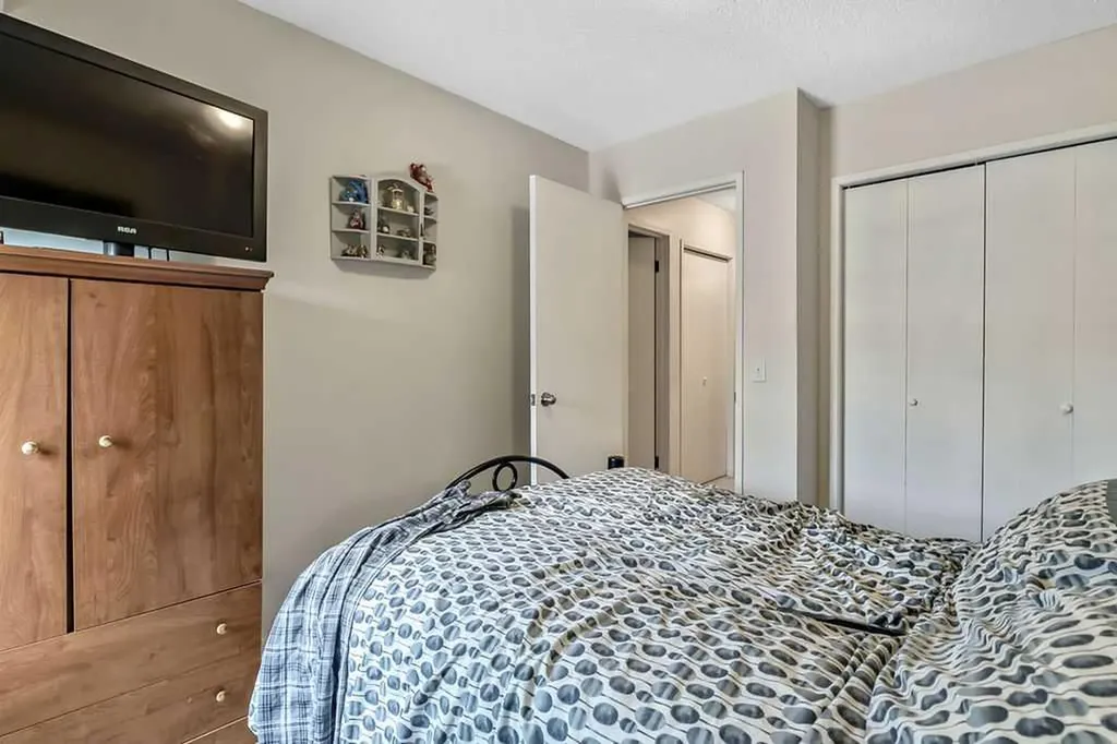 6103 Madigan Drive NE Calgary AB T2A 5K9