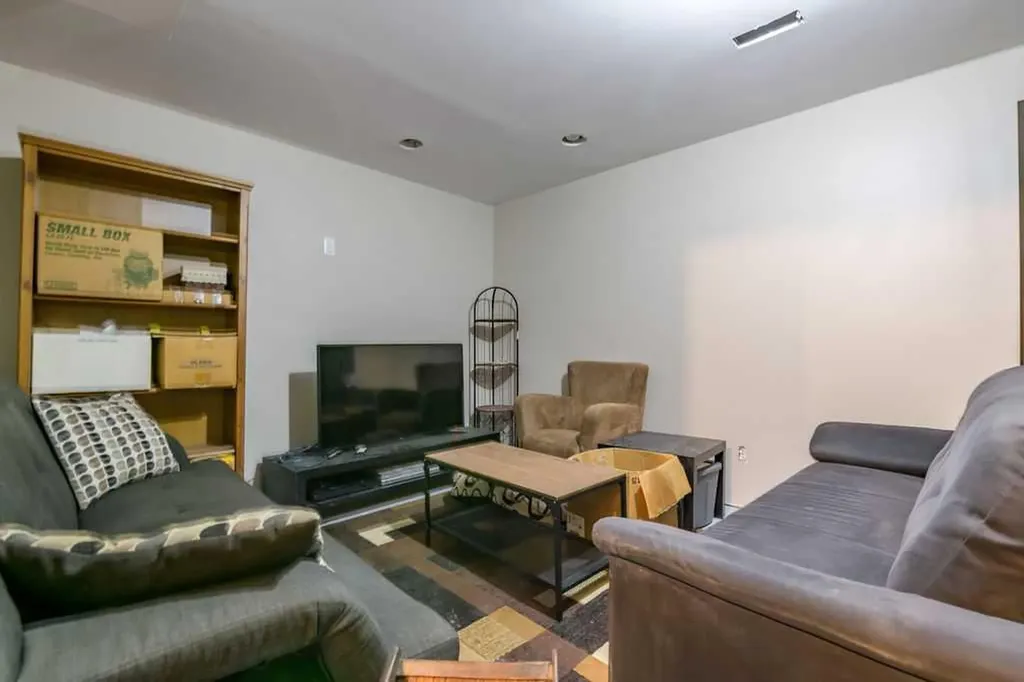 6103 Madigan Drive NE Calgary AB T2A 5K9
