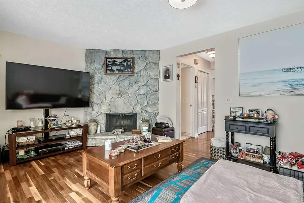6103 Madigan Drive NE Calgary AB T2A 5K9