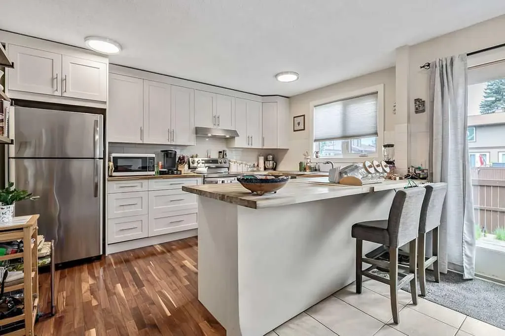 6103 Madigan Drive NE Calgary AB T2A 5K9