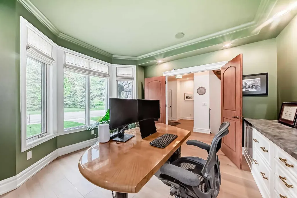 3230 8 Street SW Calgary AB T2T3A6